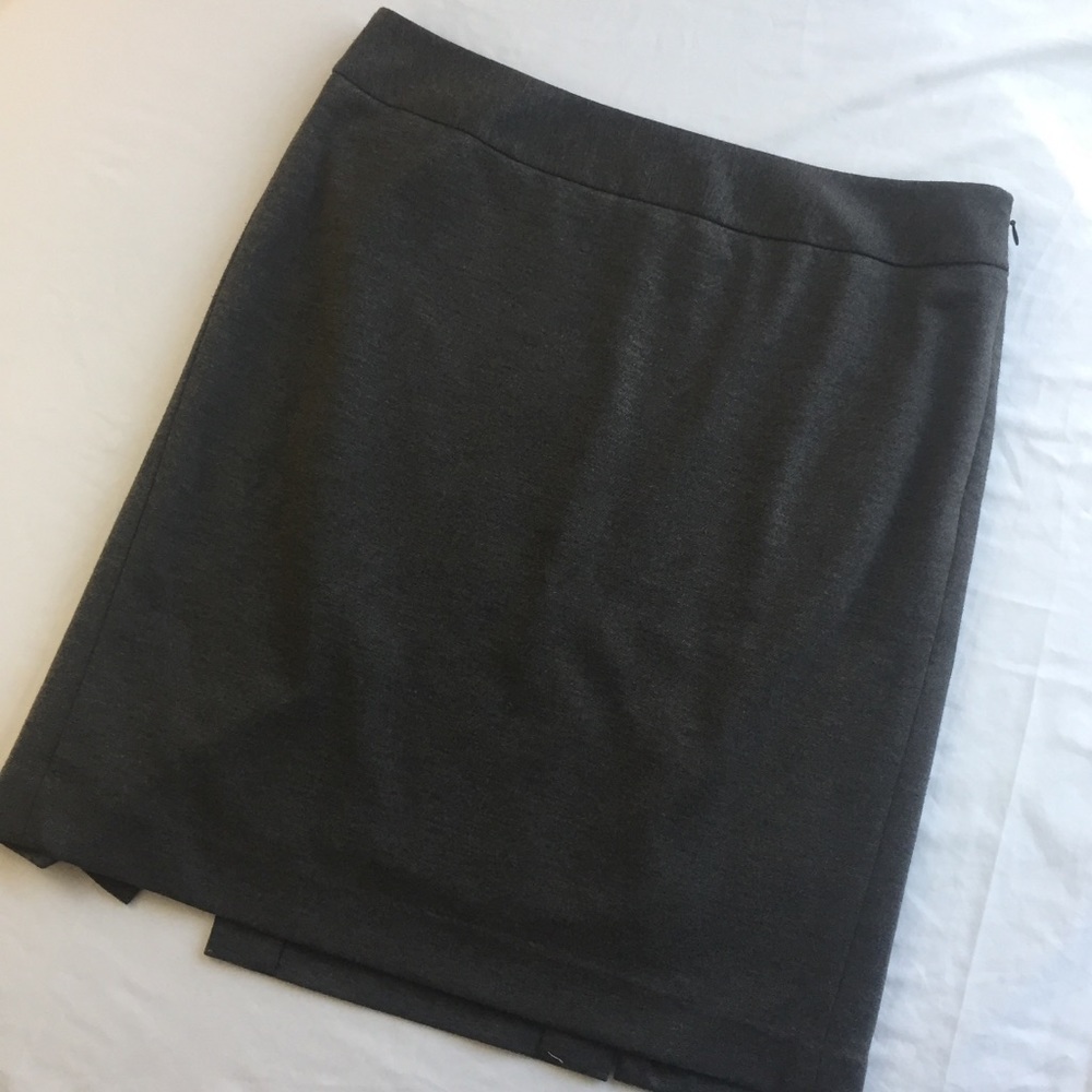 ANN TAYLOR LOFT Gray Pencil Skirt